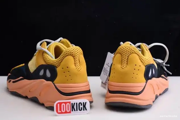 WAVE YELLOW NEW YEEZY ADIDAS GZ6984 BOOST COLORWAY SUN RUNNER 700 0701